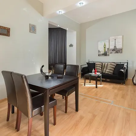 Amazing 300 Meters From The Old Town Апартаменты