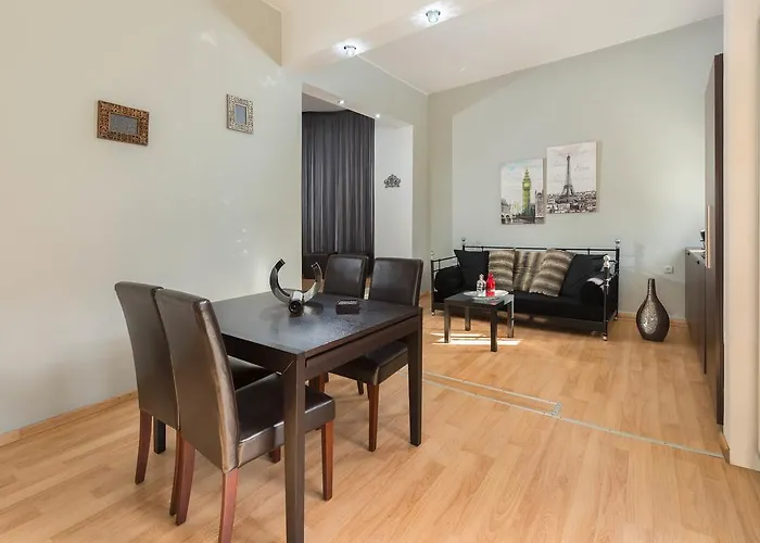 Amazing 300 Meters From The Old Town Apartament